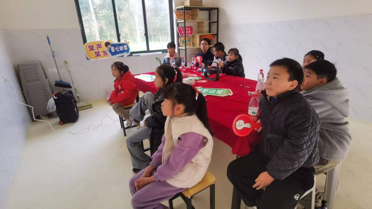 万春镇永和社区开展“蓉城暖冬幸福迎新，文明分类家园焕新” 垃